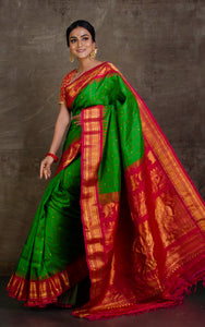 Exclusive Checks Gadwal Silk Saree in Green, Red and Golden Zari Work