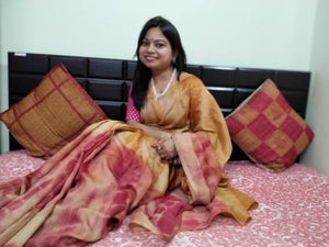 Accentuating Anniversary Celebrations With Some Saree Love