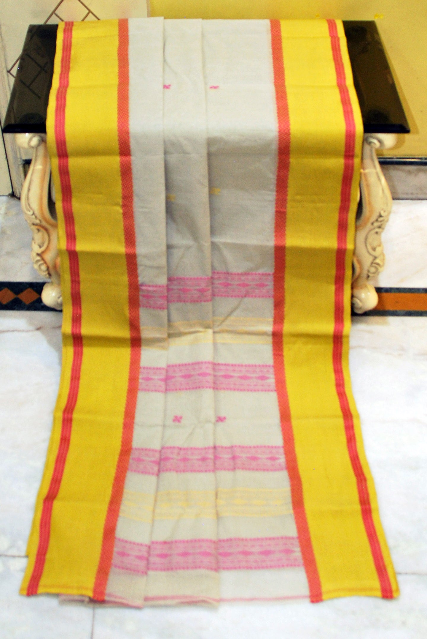 Woven Matta Nakshi Border Premium Quality Bengal Handloom Cotton Saree in Atrium White, Red and Lime Yellow Green