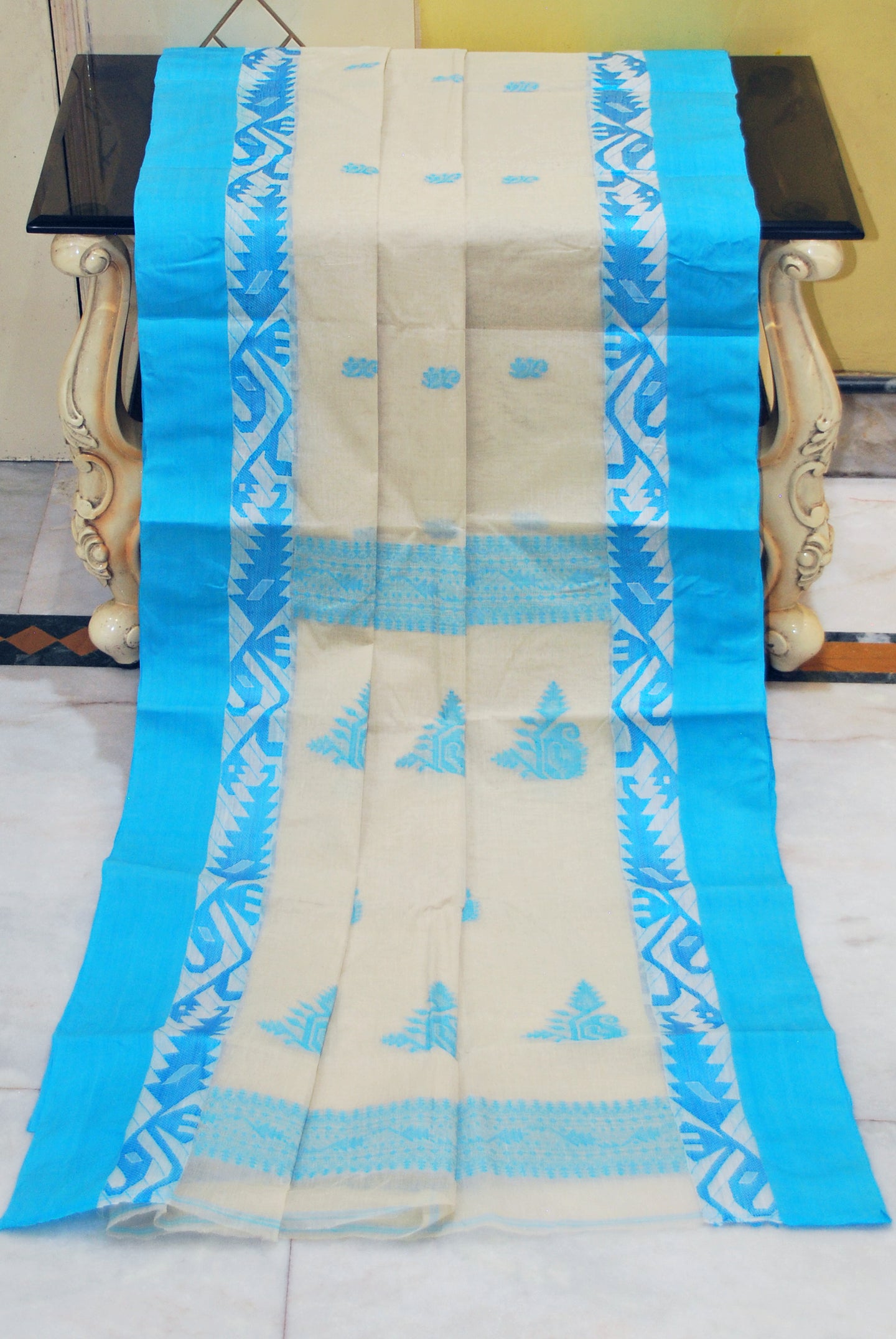 Woven Matta Karat Jamdani Border Premium Quality Bengal Handloom Cotton Saree in Ballet White and Azure Blue