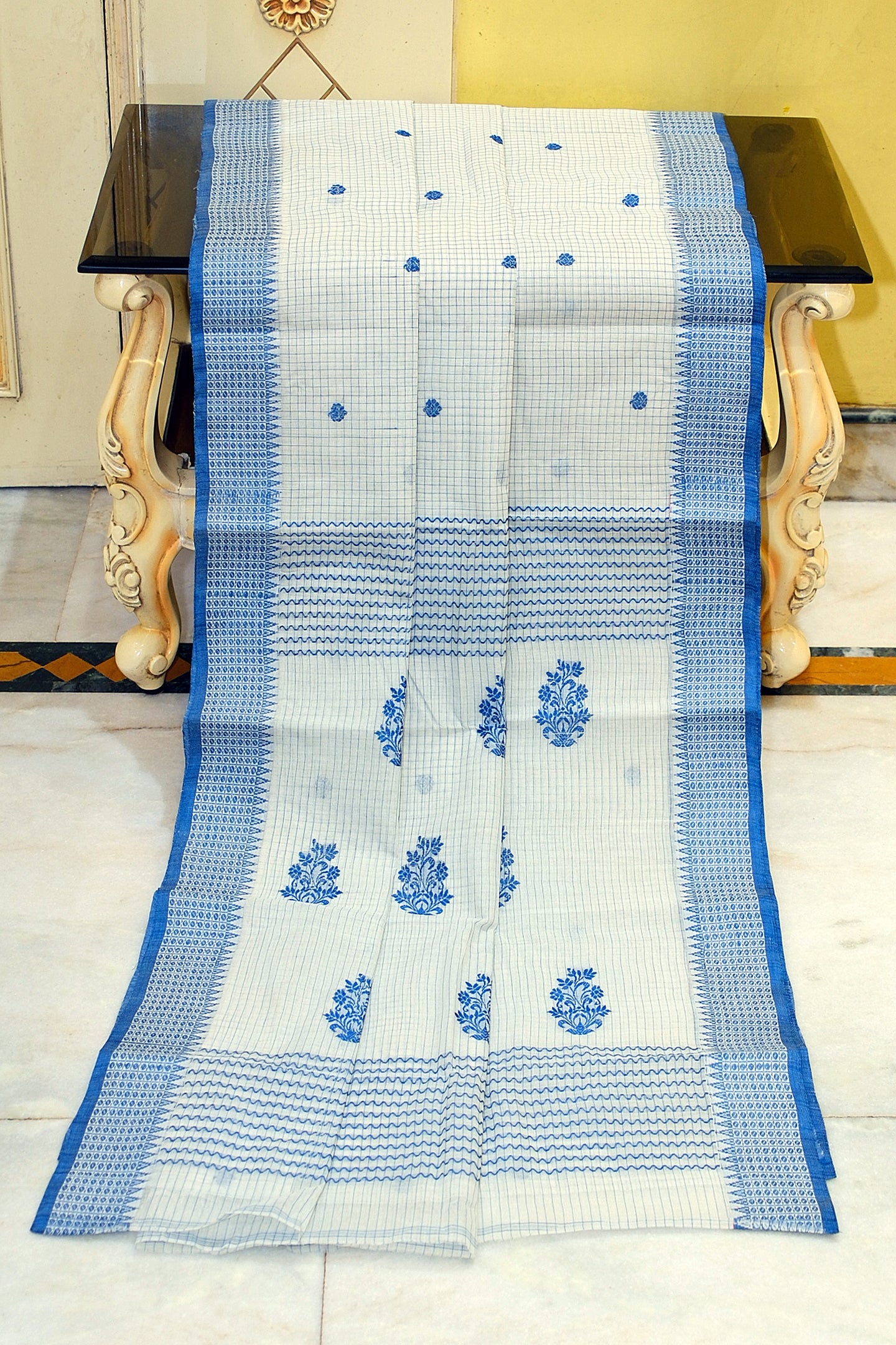Medium Size Thread Nakshi Border Premium Quality Bengal Handloom Self Micro check Cotton Saree in Off White and Denim Blue