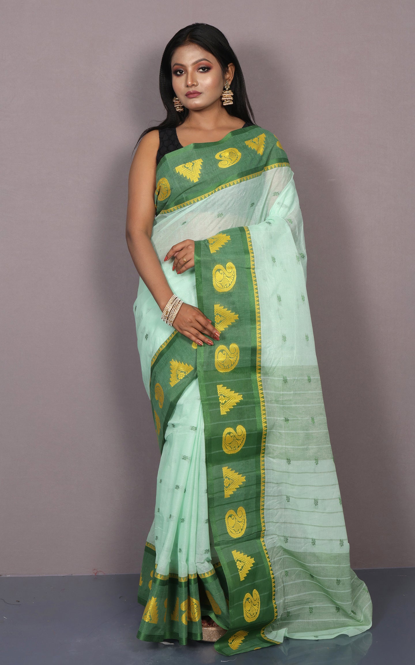 Bengal Tangail Cotton Saree in Paste Green, Green and Matte Yellow