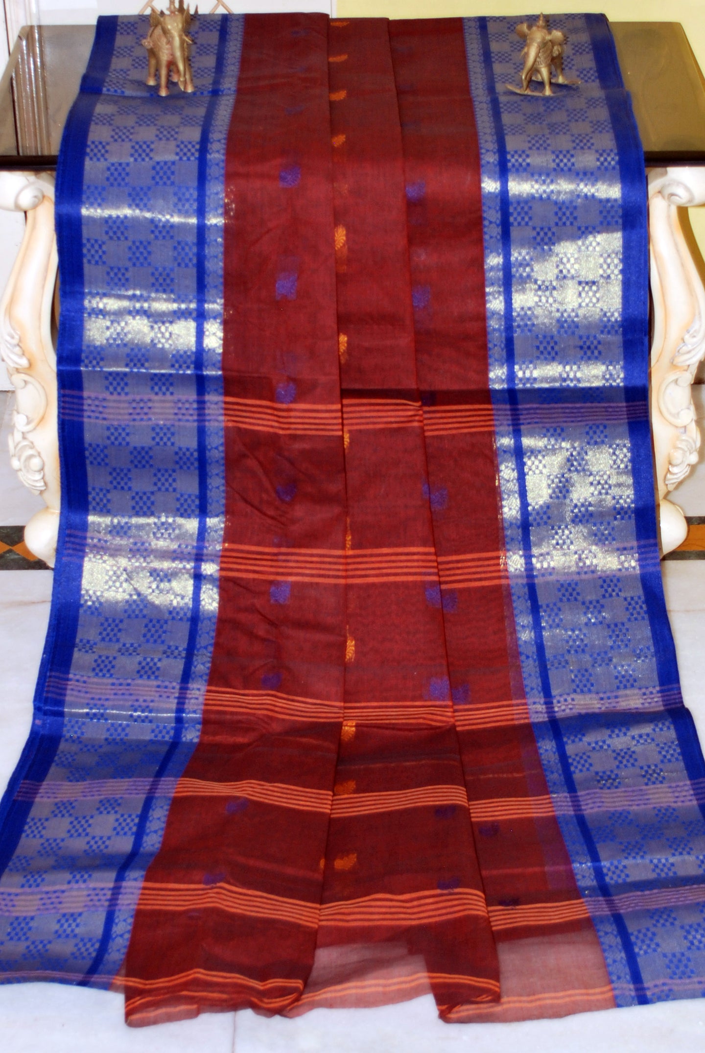 Bengal Handloom Cotton Hazar Buti Saree in Rust and Navy Blue