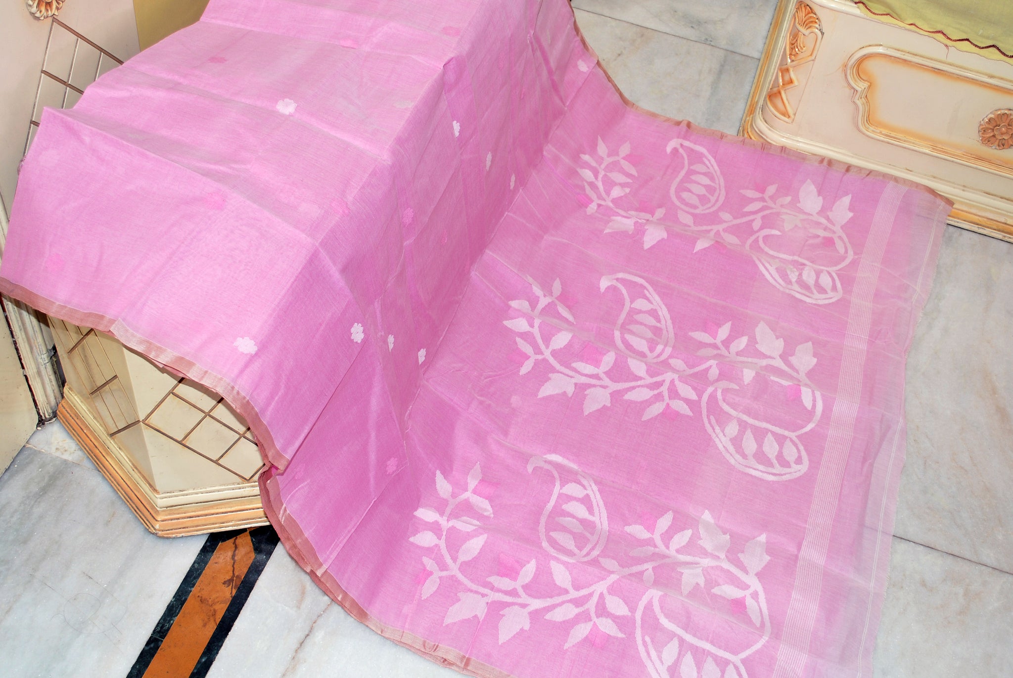 Woven Cotton Silk Soft Minakari Dhakai Jamdani Saree. (Pink - Aishani  collection