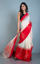 Premium Quality Double Warp Khaddar Kadiyal Skirt Border Jamdani Saree in Off White and Red