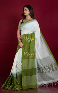 Premium Quality Double Warp Khaddar Kadiyal Skirt Border Jamdani Saree in Off White and Olive Green