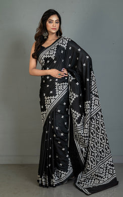 Hand Embroidery Kutch Work Blended Bangalore Silk Saree in Black and Off White Thread Work