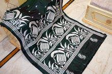 Hand Embroidery Blended Silk Kantha Work Saree in Bottle Green and Off White Thread Work