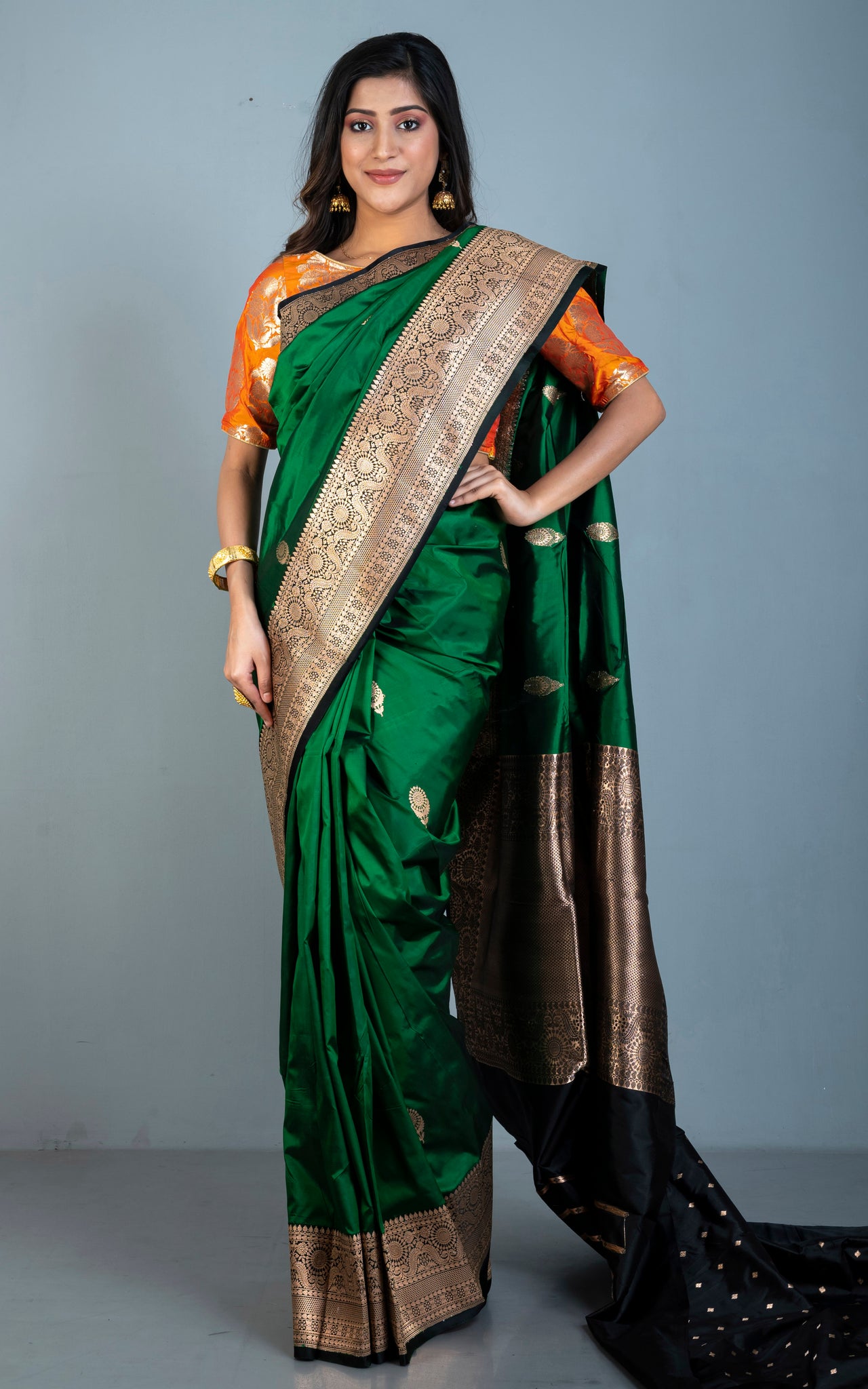 Buy NIRDAN ENTERPRISE Woven Banarasi Pure Silk, Art Silk Saree Light Green  Saree Online at Best Prices in India - JioMart.