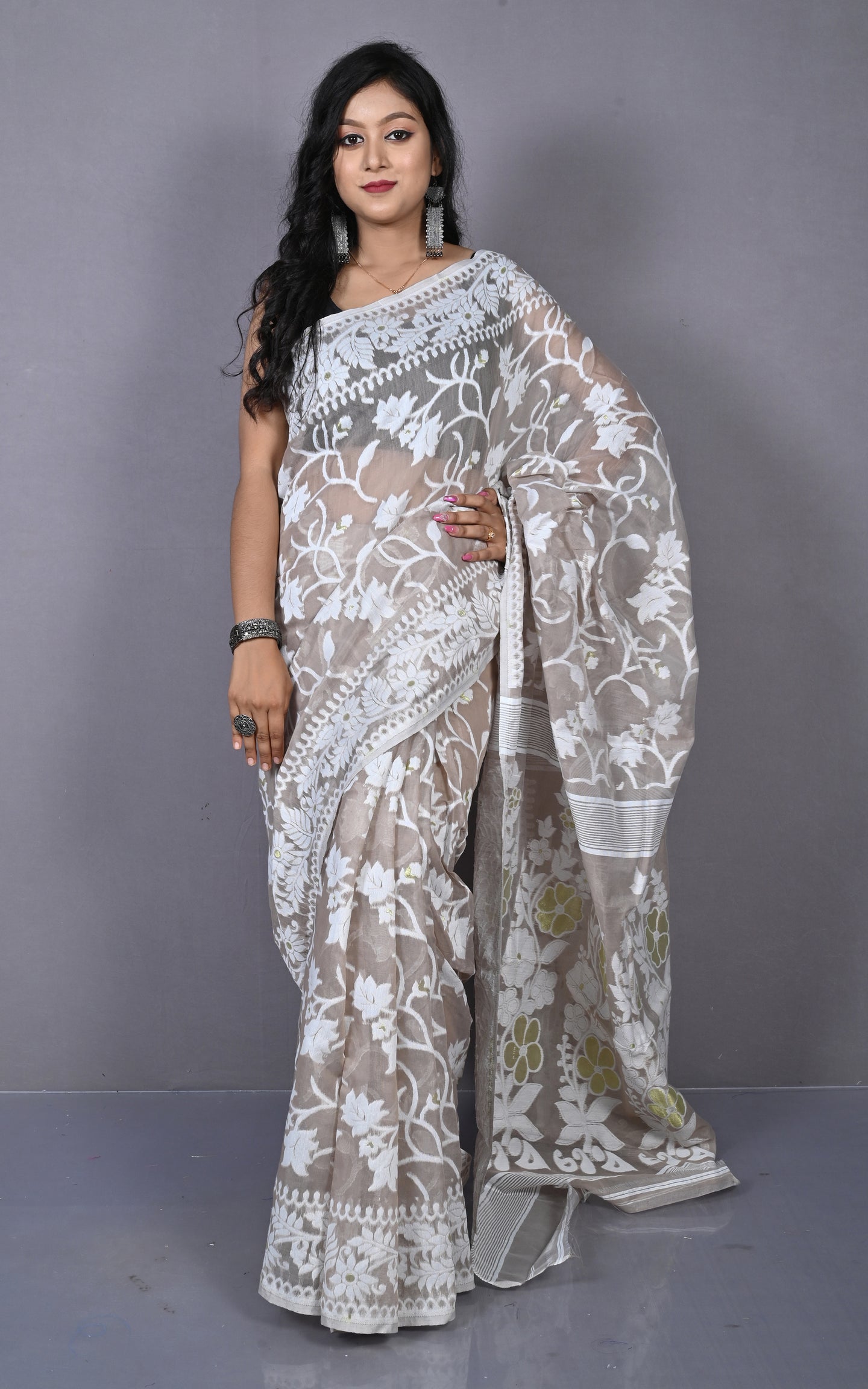 Sholapuri Work Jamdani Saree in Greige, Off White and Golden