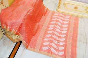 Premium Quality Contrast Checks Muslin Silk Jamdani Saree in Georgia Peach, Off White with Diffuse Gold color Tussar Silk Selvage