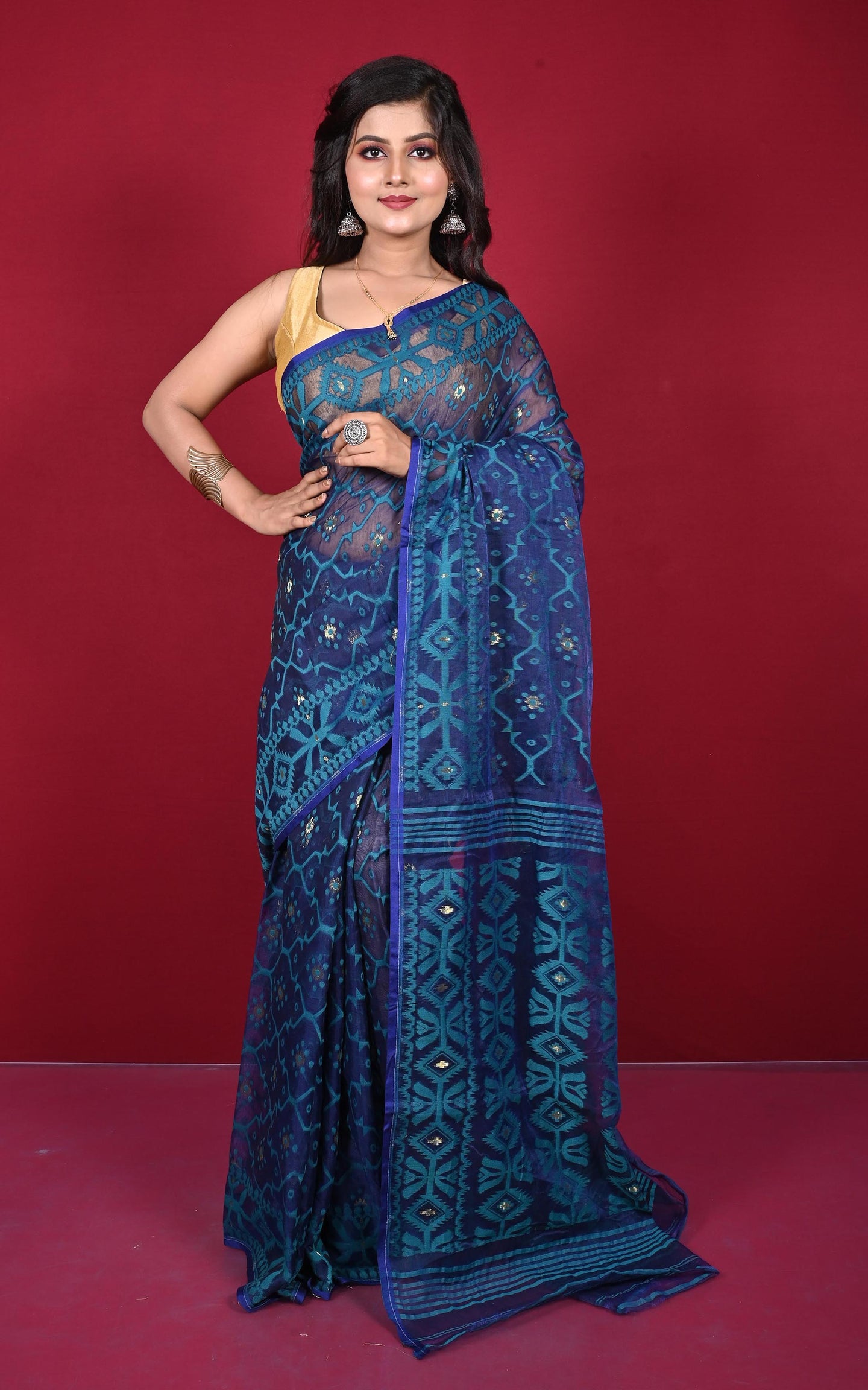Traditional Cotton Muslin Soft Jamdani Saree in Blue Zodiac, Teal and Gold
