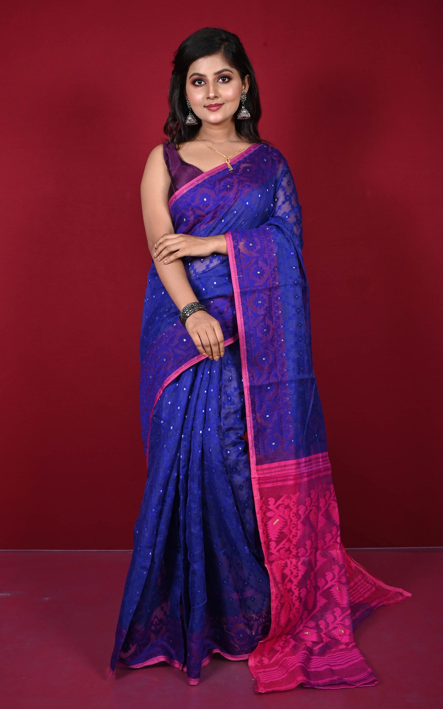 Traditional Cotton Muslin Soft Jamdani Saree in Royal Blue and Hot Pink