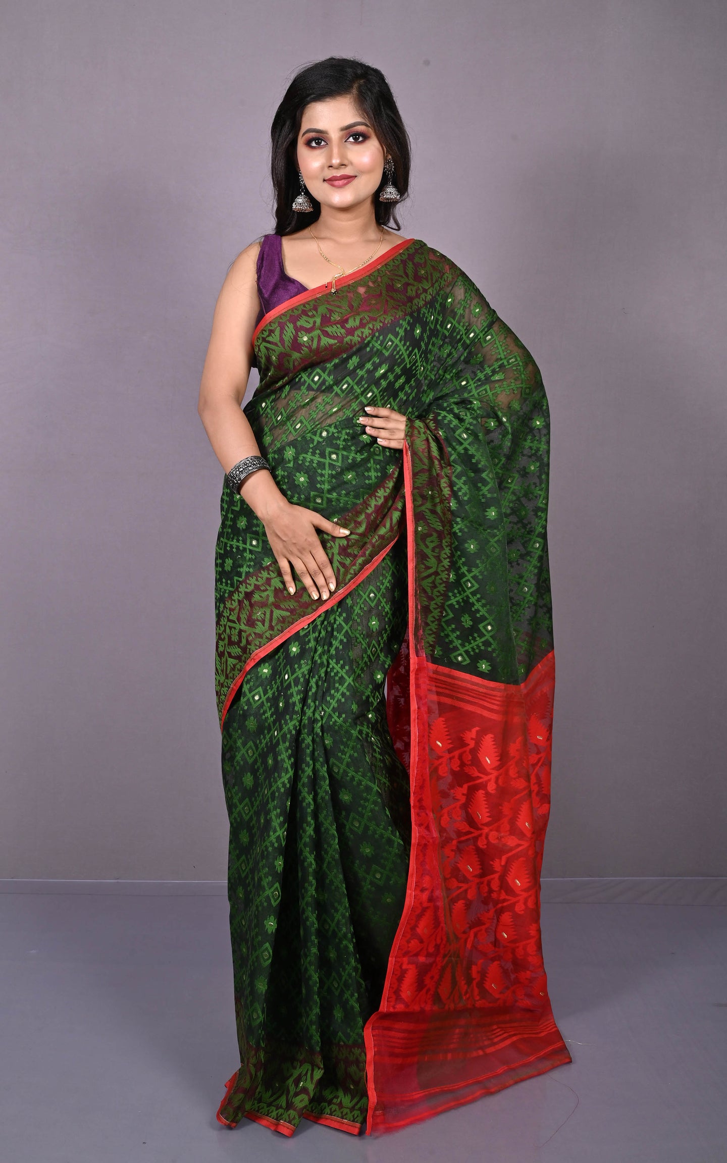 Traditional Cotton Muslin Soft Jamdani Saree in Dark Jungle Green, Lava Red and Gold