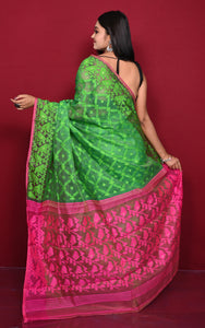 Traditional Cotton Muslin Soft Jamdani Saree in Bright Green and Hot Pink