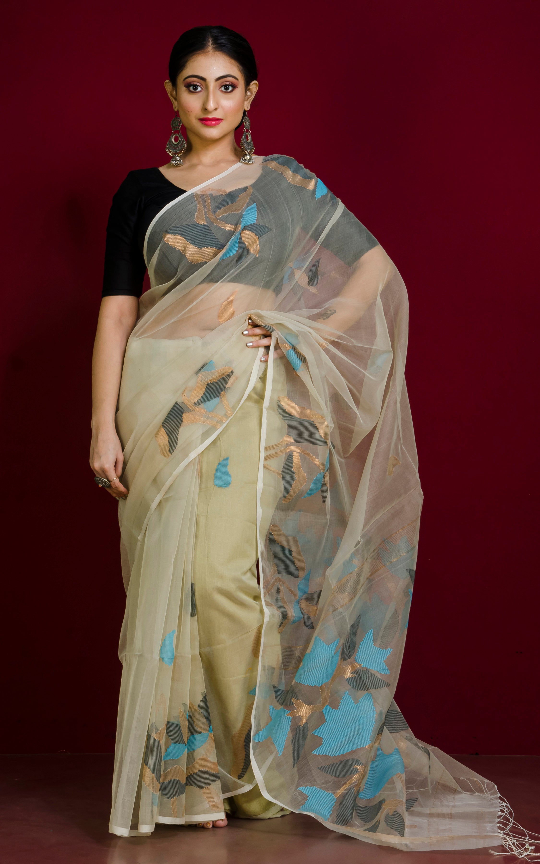 Jamdani Saree Design - Latest Blouse Designs | Facebook