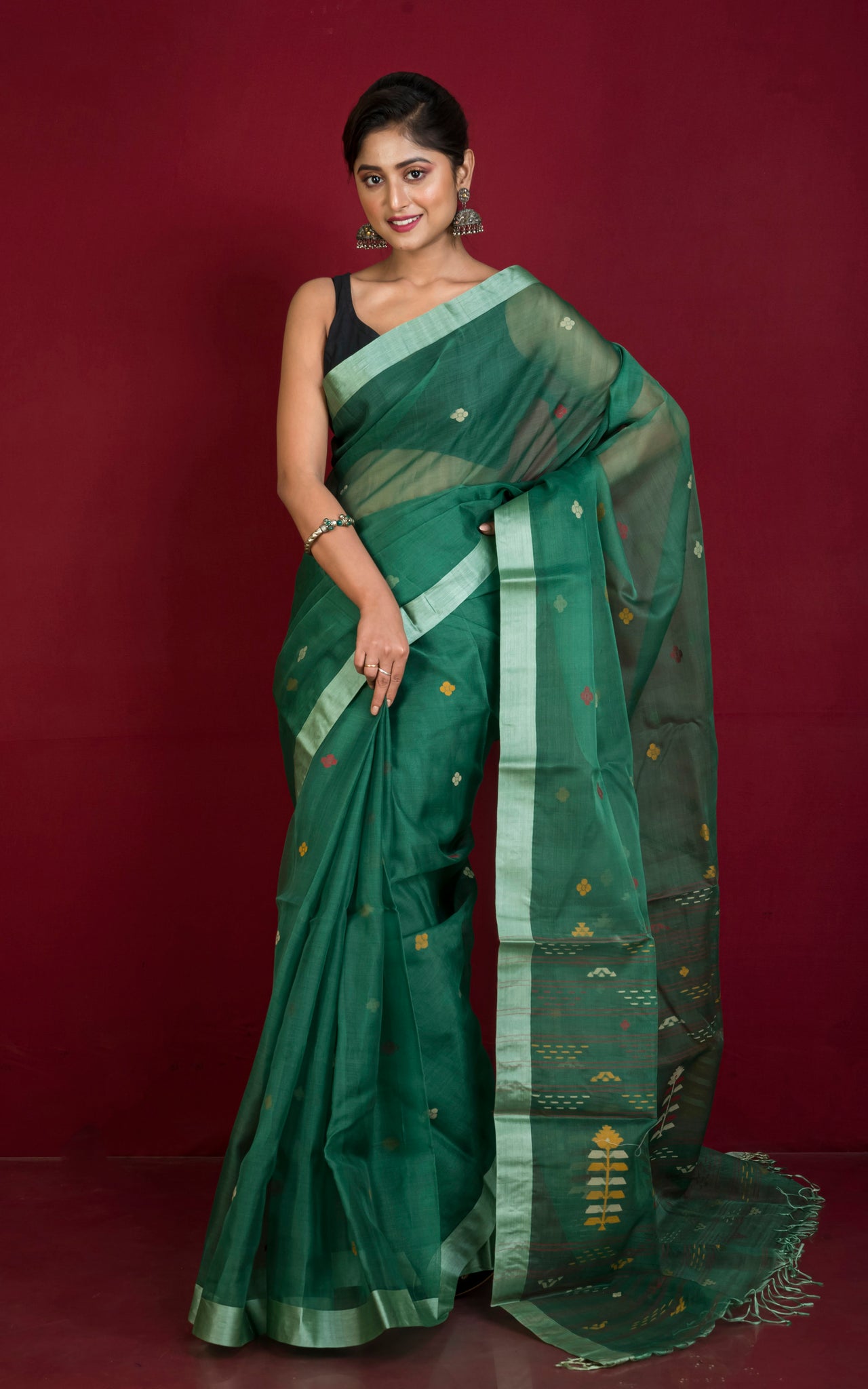 Buy BINDU Woven Kanjivaram Art Silk, Pure Silk Light Green, Silver Sarees  Online @ Best Price In India | Flipkart.com