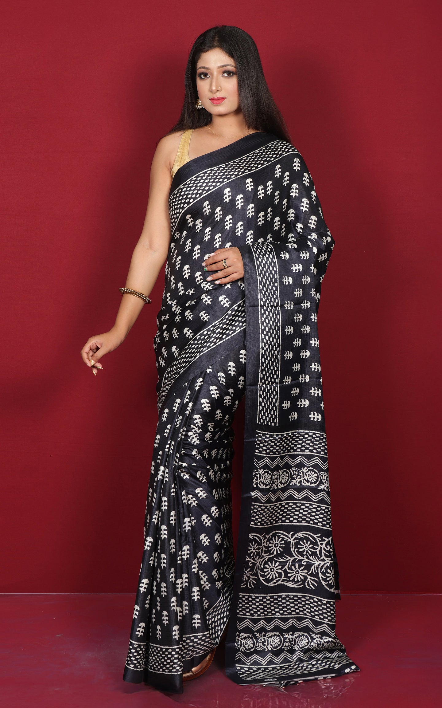 Printed Soft Semi Gicha Silk Saree in Black and Off White