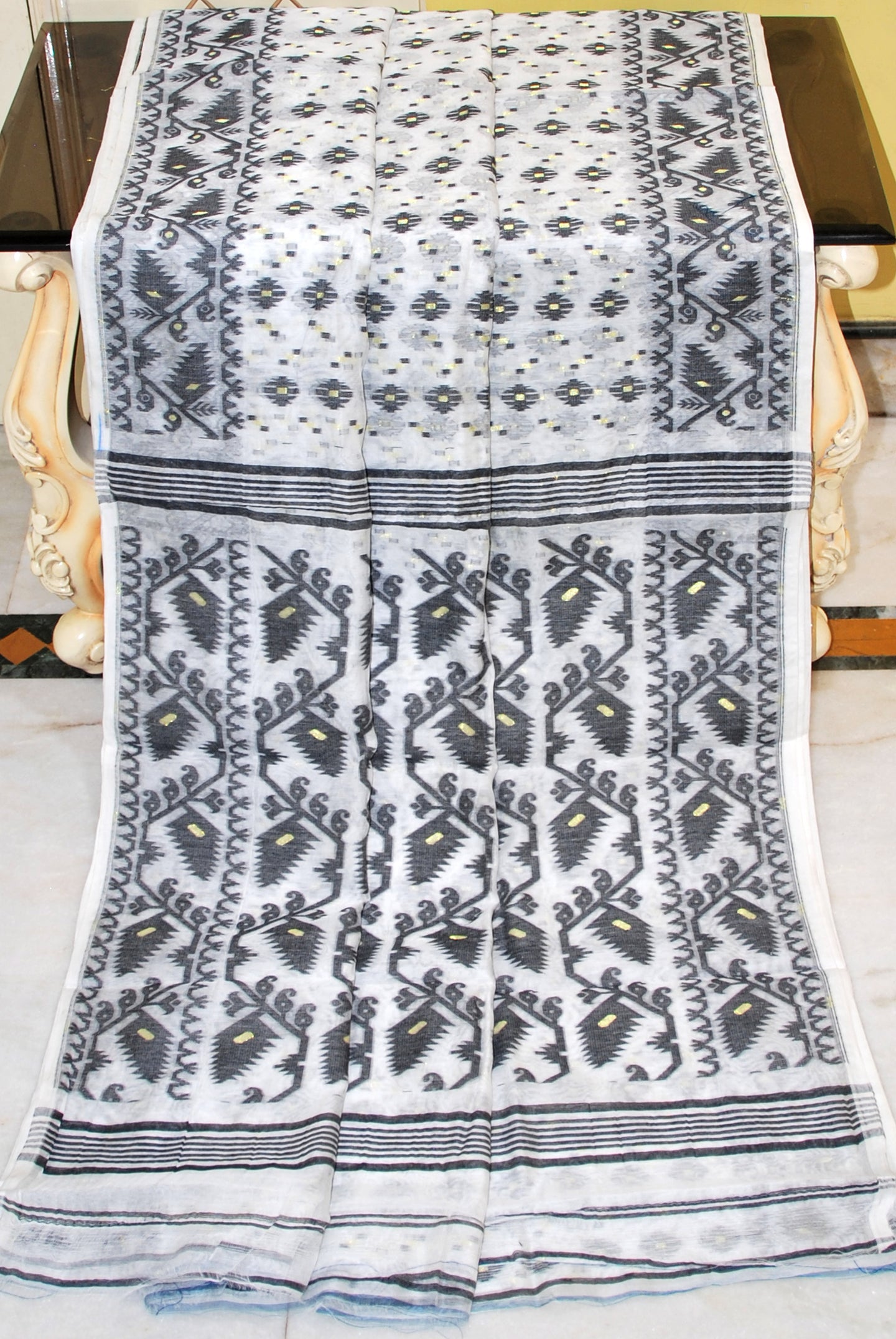 Traditional Cotton Muslin Soft Jamdani Saree in Off White, Black and Gold