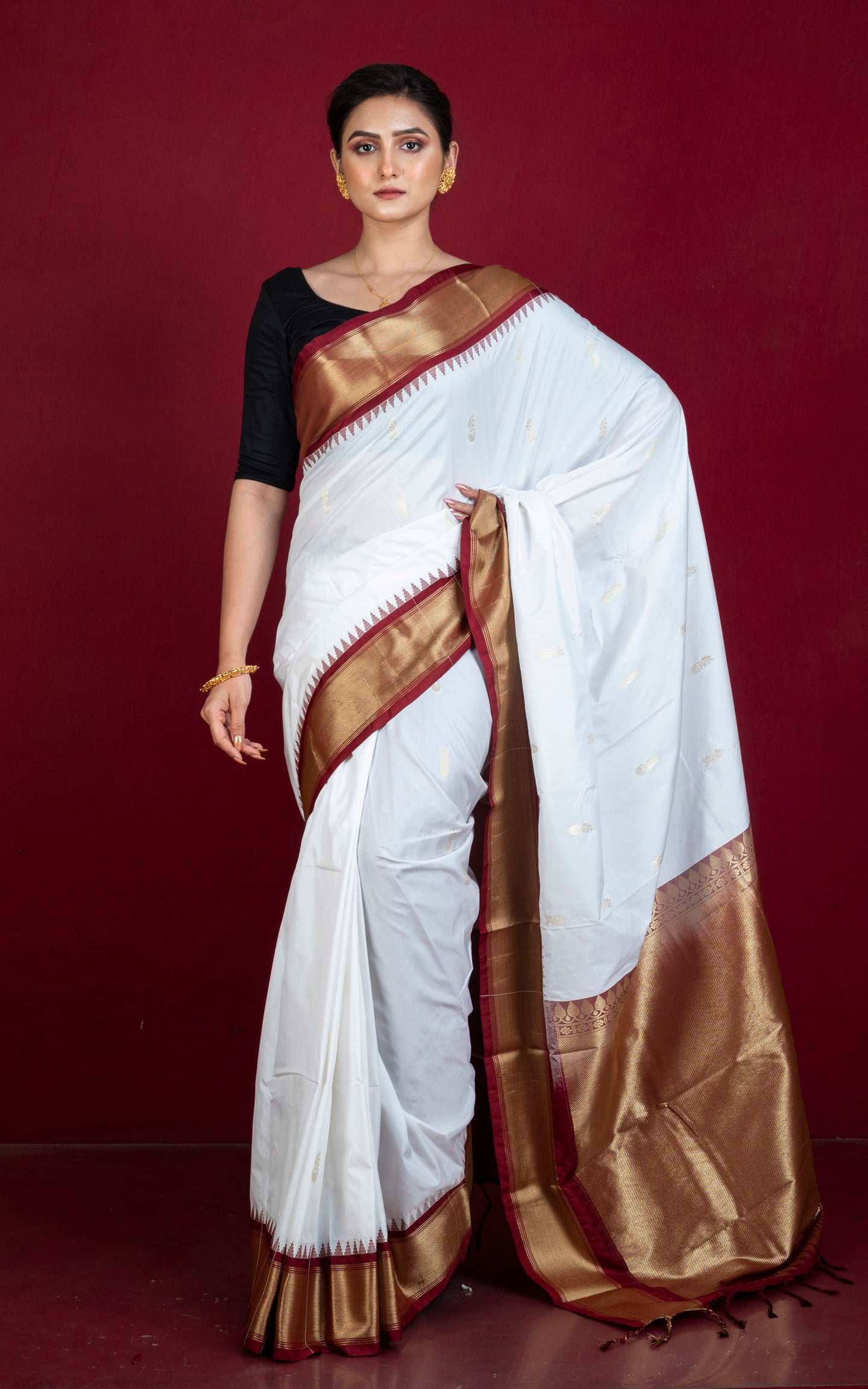 Blended Gadwal Silk Saree in White, Maroon and Matt Golden