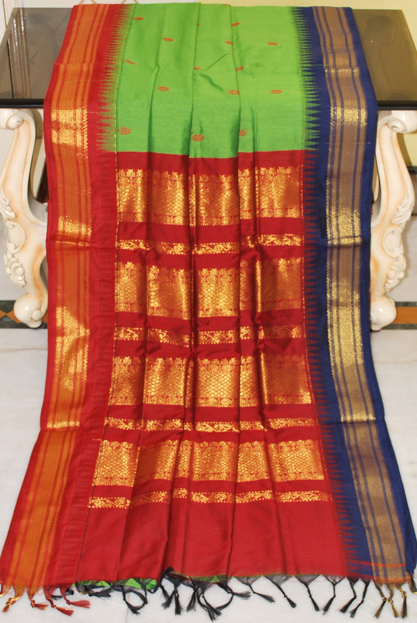 Crowned Temple Ganga Jamuna Border Cotton Gadwal Saree with Rich Pallu in Bright Green, Dark Red and Navy Blue