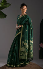 Soft Cotton Jamdani Saree with Golden Lotus Pallu & Blouse Piece - Emerald Bottle Green