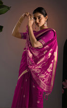 Soft Cotton Jamdani Saree with Golden Lotus Pallu & Blouse Piece - Magenta Pink