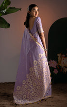 Soft Cotton Woven Floral Pallu Jamdani Saree Thread Nakshi Work in Lavender, Off White with Antique Gold