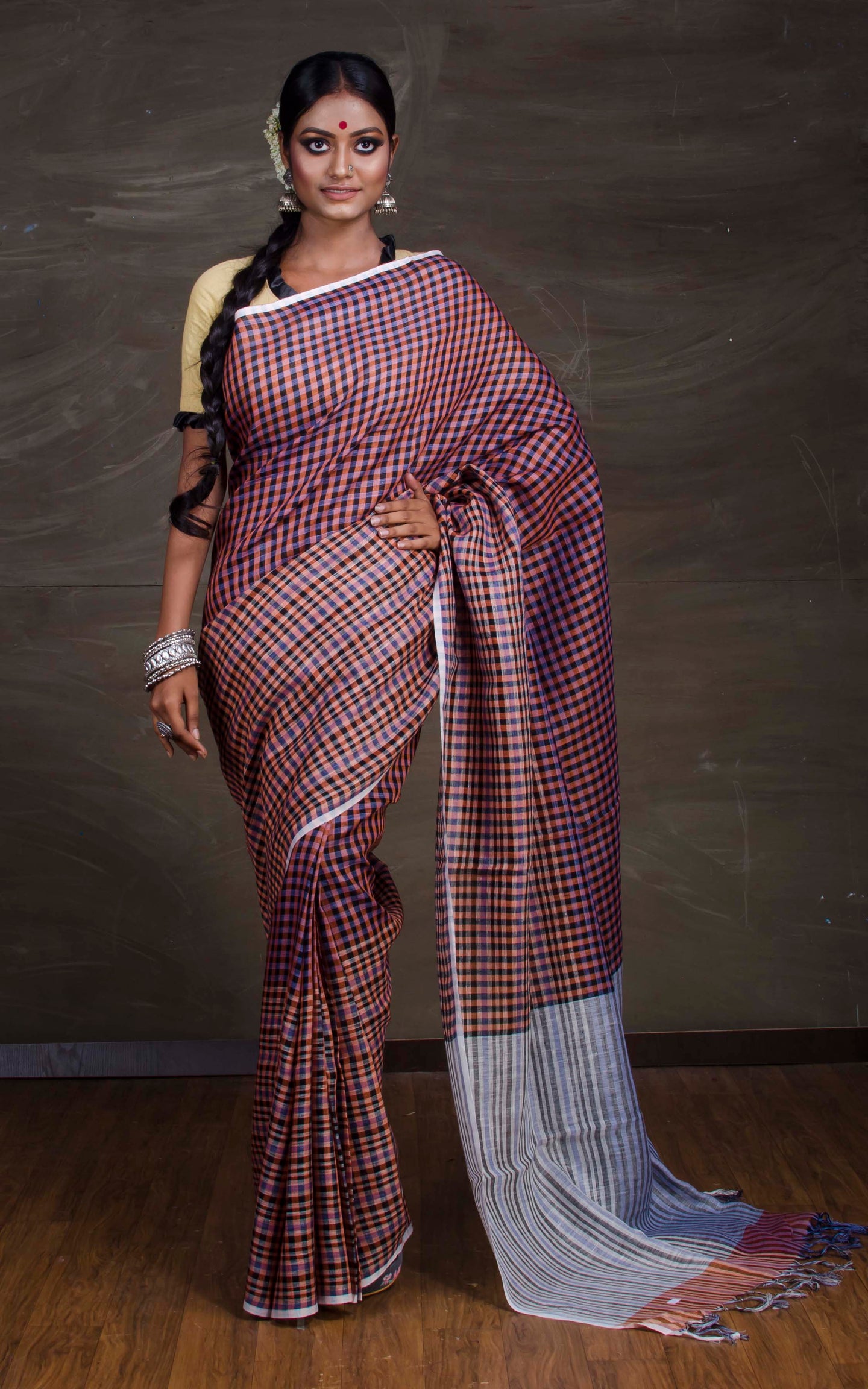 Pure Handloom Checks Linen Saree in Brown - Bengal Looms India