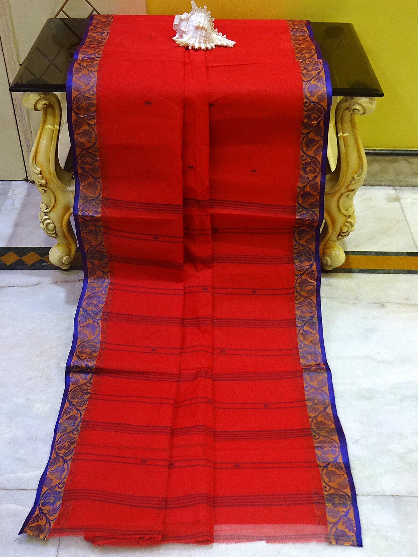 Woven Floral Nakshi Motif Border Work Bengal Handloom Cotton Saree in Tomato Red and Navy Blue