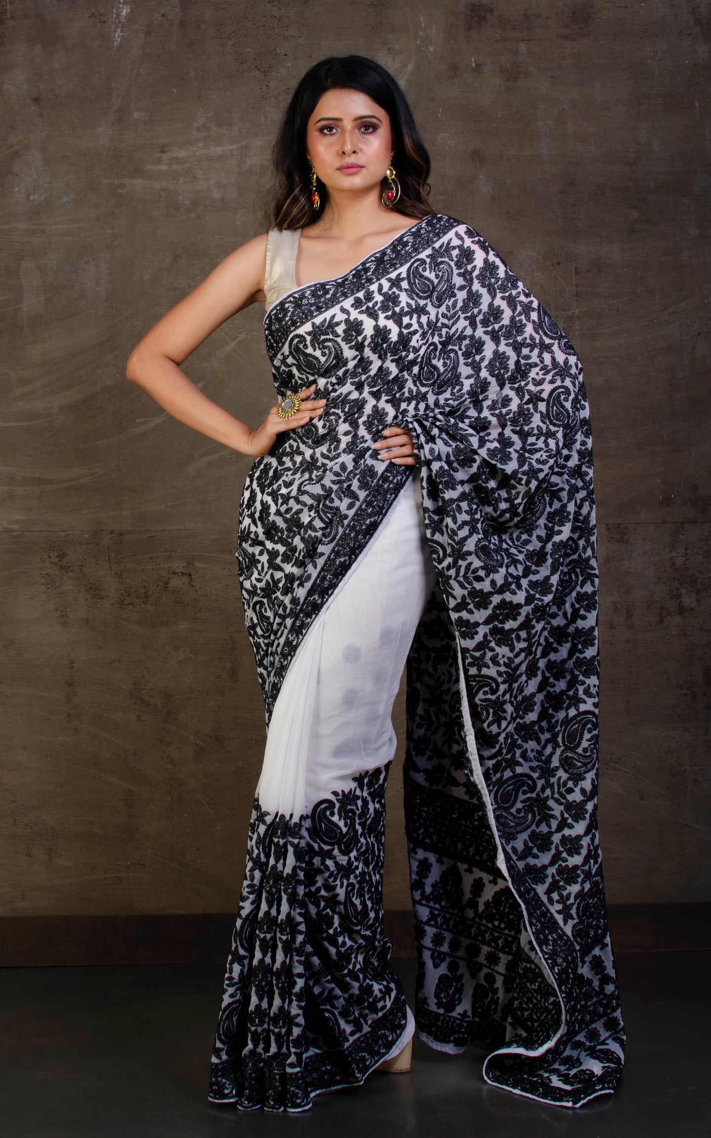 Kashmiri Embroidery Work Designer Saree in White and Black Thread Work