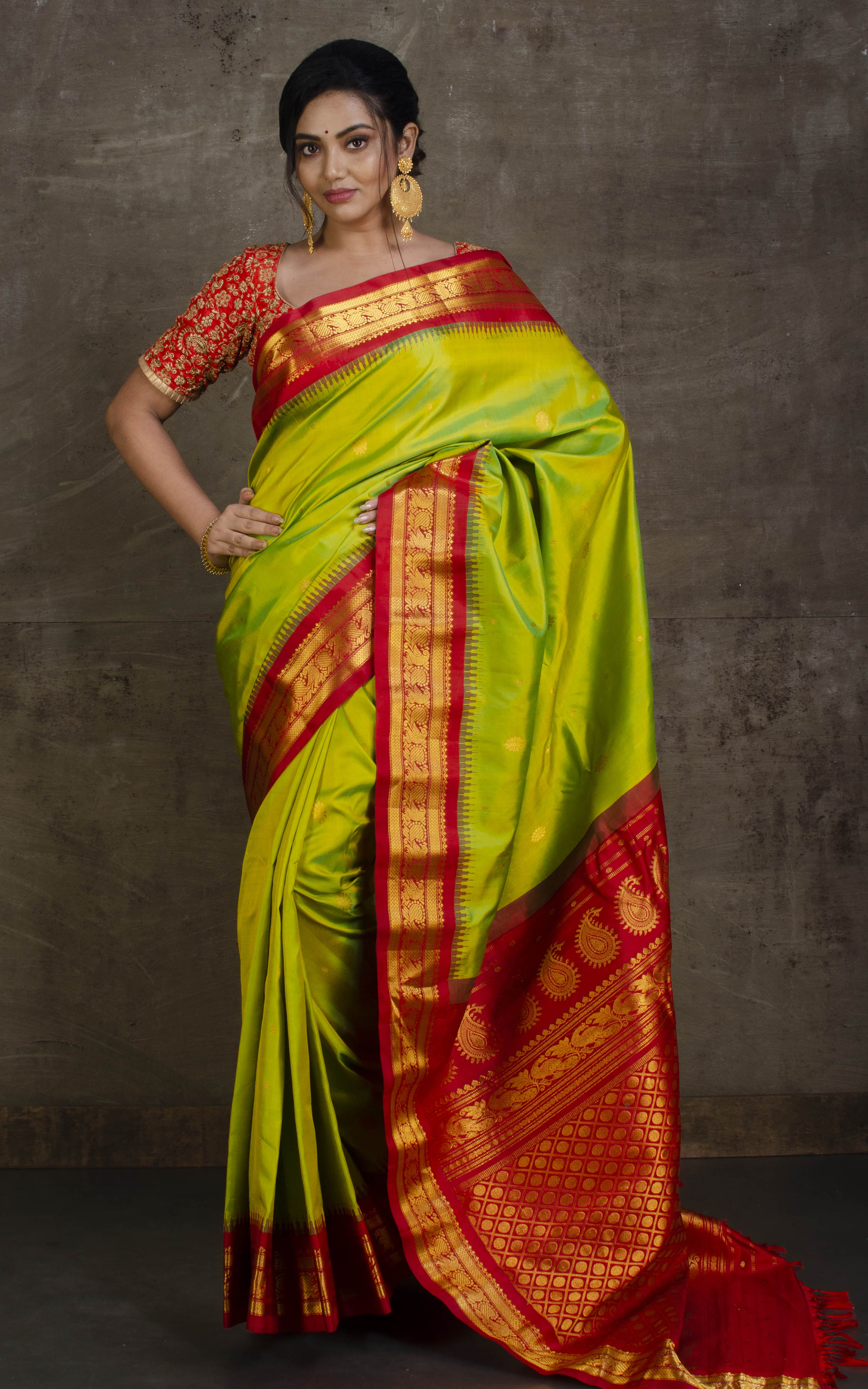 Nauvari Saree Drape #saree #indianwear - YouTube