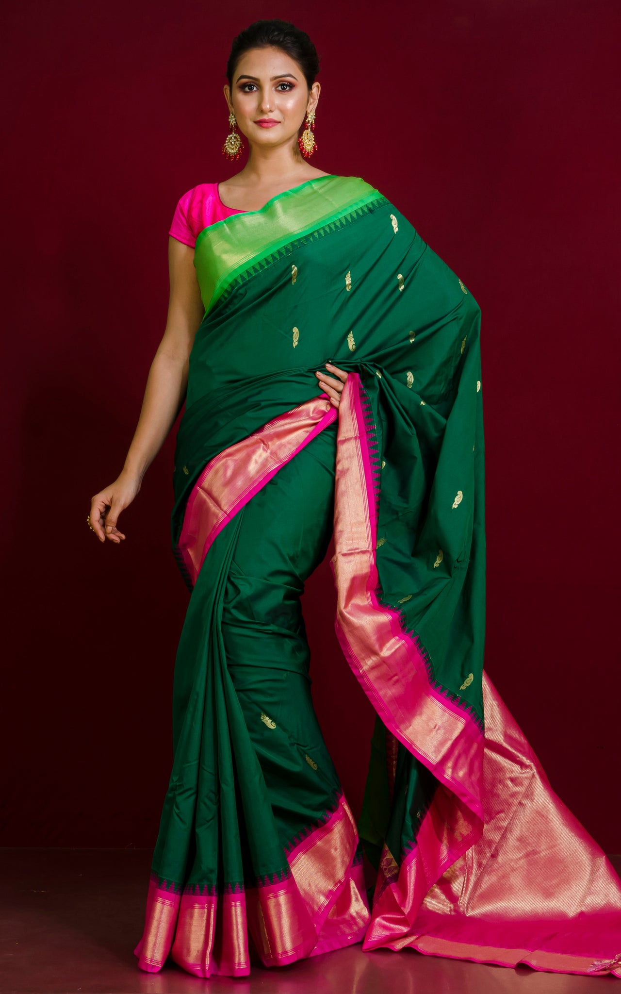 Blended Gadwal Silk Saree In Bottle Green Seafoam Green And Hot Pink blended-gadwal-silk-saree-in-bottle-green-seafoam-green-and-hot-pink